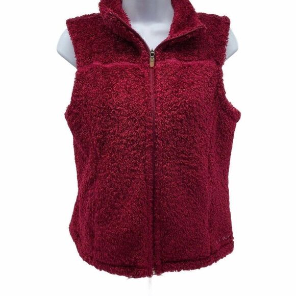 L.L. Bean Jackets & Blazers - LL Bean Fuzzy Maroon Full Zip vest Women’s size Sm